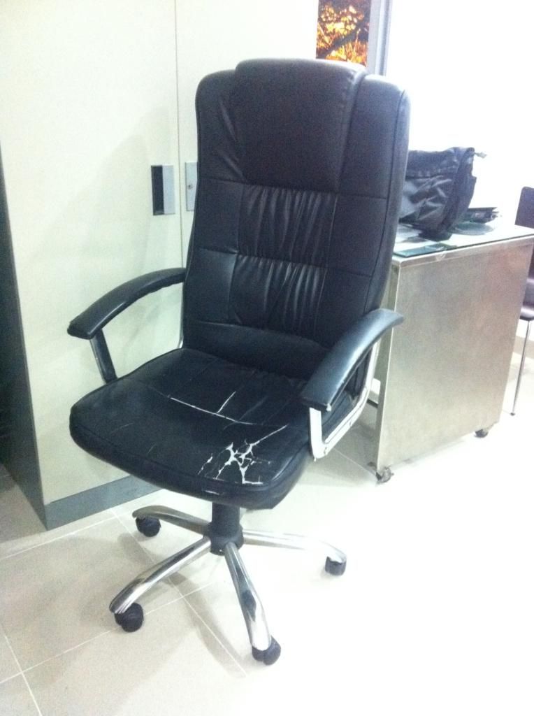 Dọn nhà thanh lý 2 ghế giám đốc ngồi vi tính cực rẻ !!! - 1