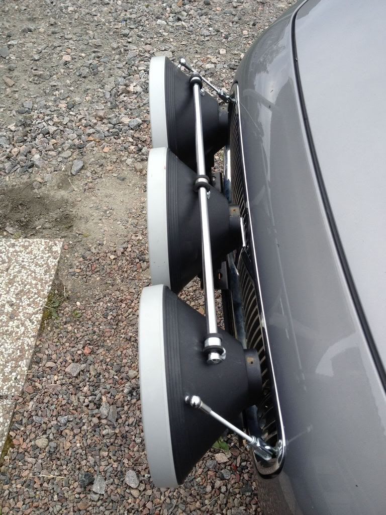 http://i1071.photobucket.com/albums/u506/fredrikbjork/Volvo%20V50/303265cb.jpg