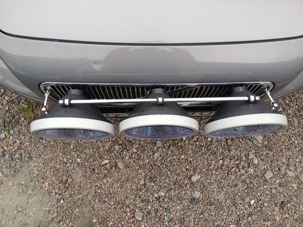http://i1071.photobucket.com/albums/u506/fredrikbjork/Volvo%20V50/8244e035.jpg