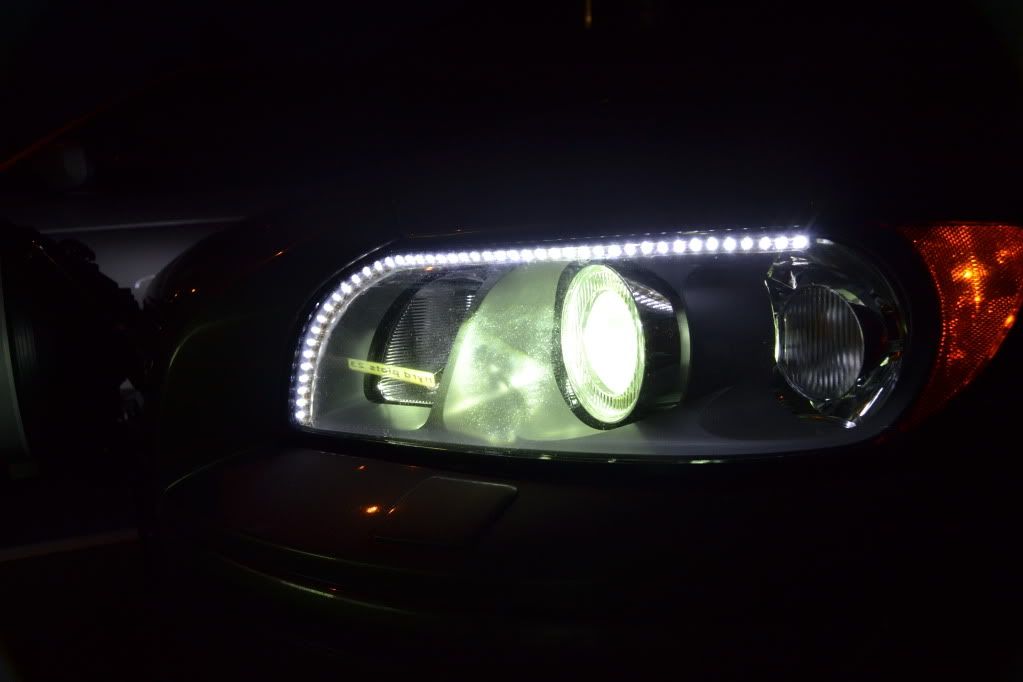 http://i1071.photobucket.com/albums/u506/fredrikbjork/Volvo%20V50/Photo2012-05-22231133.jpg