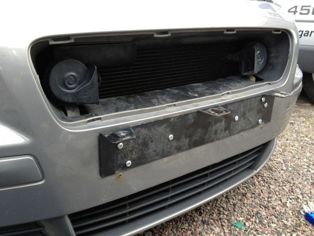 http://i1071.photobucket.com/albums/u506/fredrikbjork/Volvo%20V50/a44fbe30.jpg