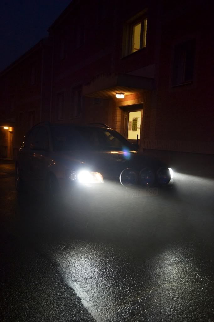 http://i1071.photobucket.com/albums/u506/fredrikbjork/Volvo%20V50/bild2.jpg