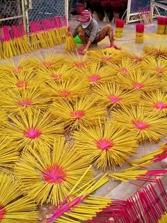 240px-Incense_in_drying.jpg