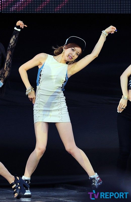  photo EllNNgK_zps3ff71a62.jpg