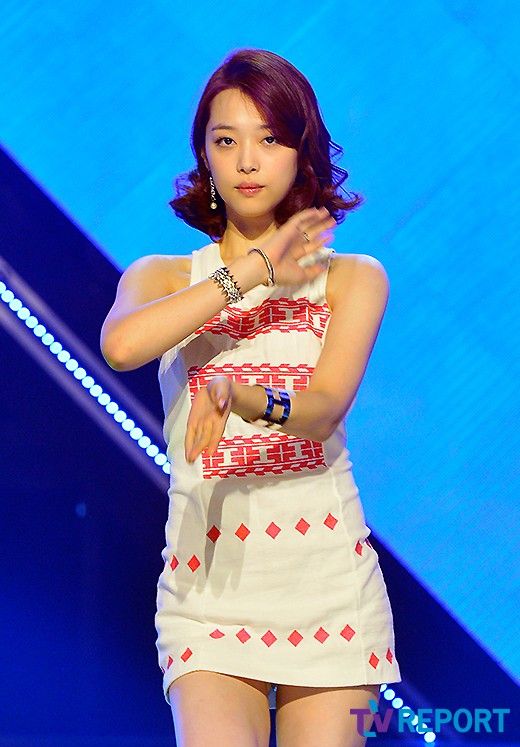  photo wedkL6s_zps77321dd4.jpg