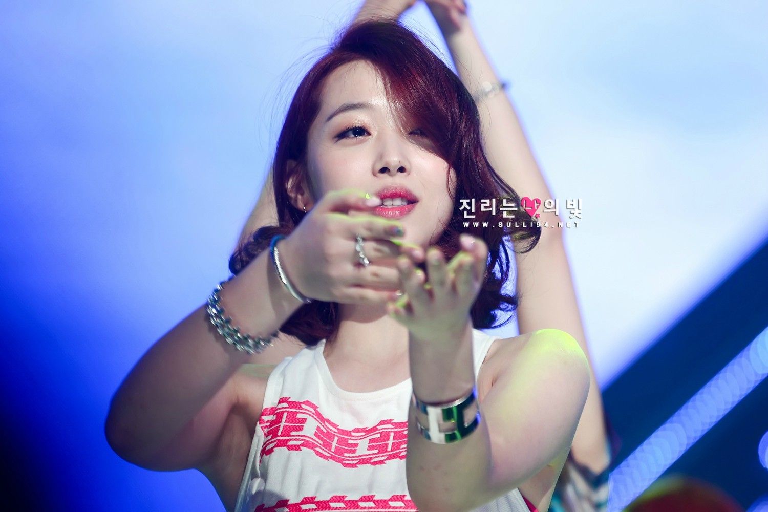  photo GdFzD5b_zps96439eee.jpg