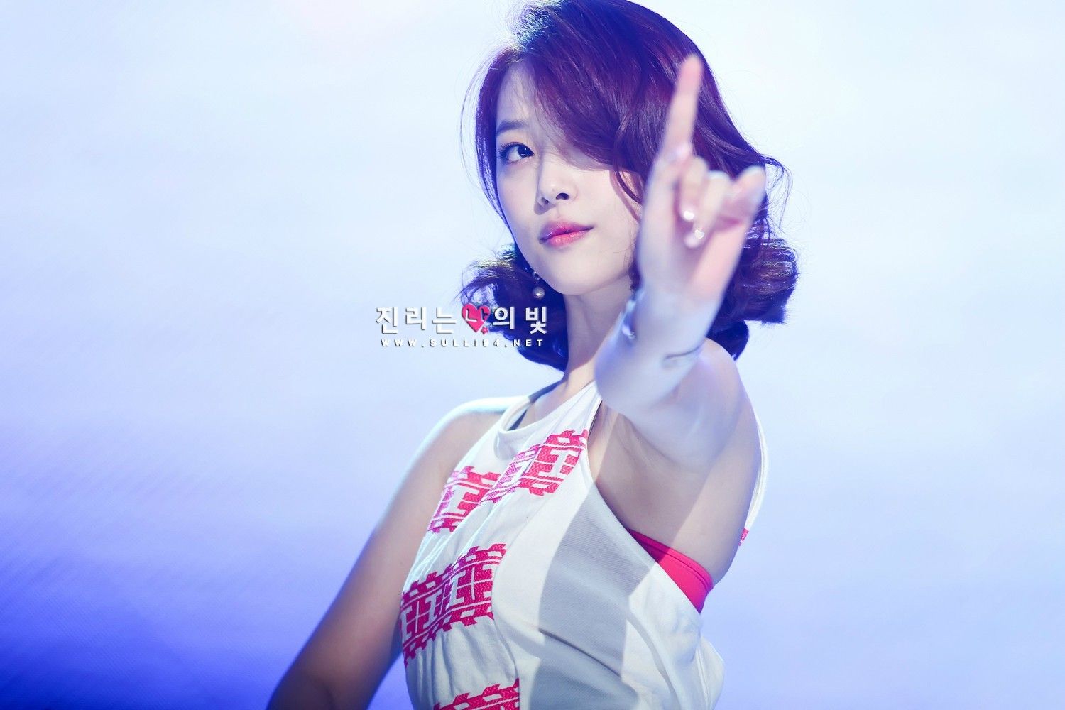  photo uTAKF6H_zps33b5ba4e.jpg