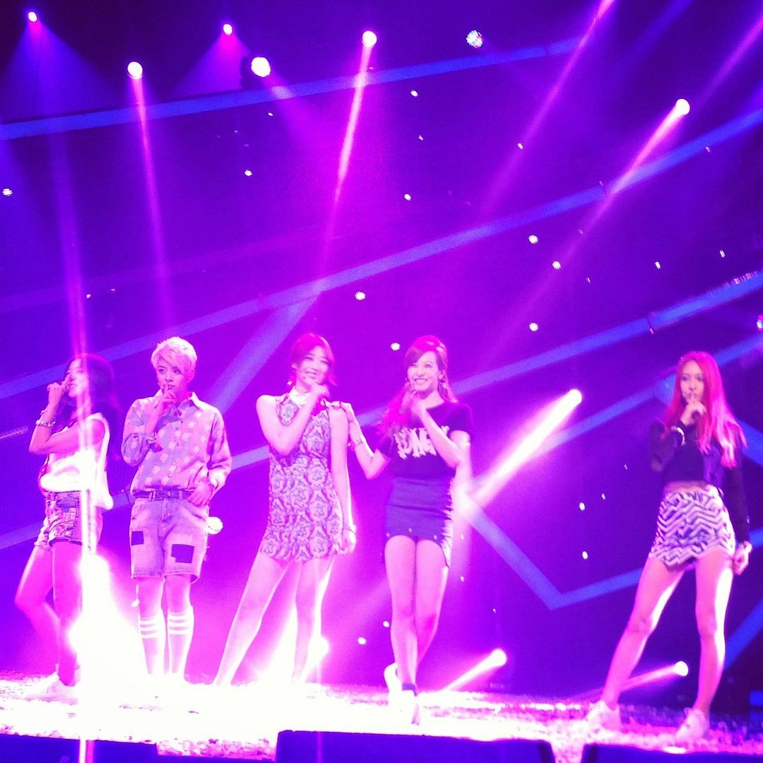 photo Cyhw4cz_zps207e89a6.jpg