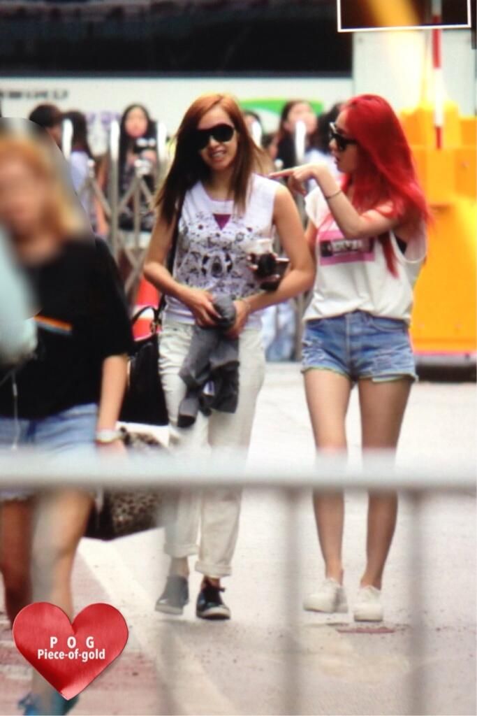  photo bOtwAH6_zps856f5e3e.jpg