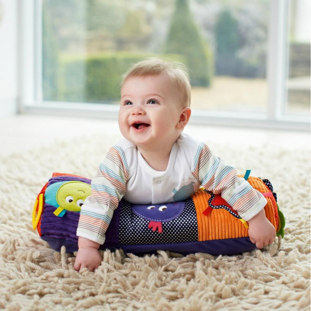 New Mamas & Papas Baby play Tummy Time Activity Mat Infant Fun