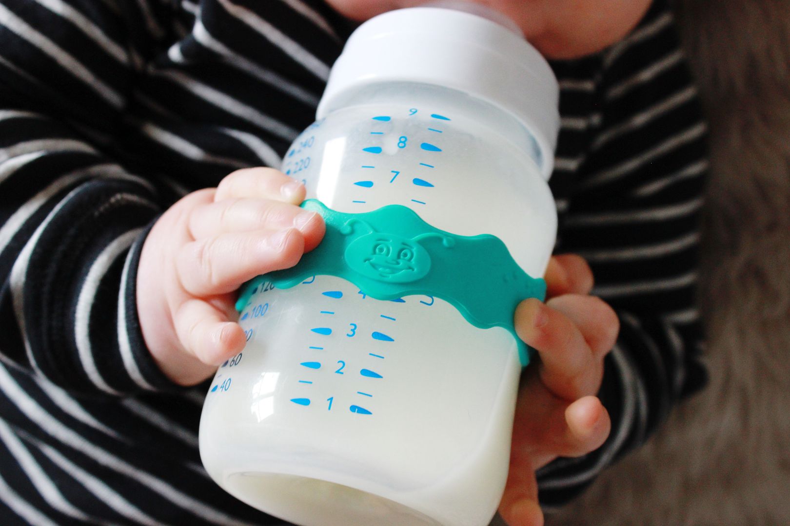 Inchbug Orbit Labels for Baby Bottles