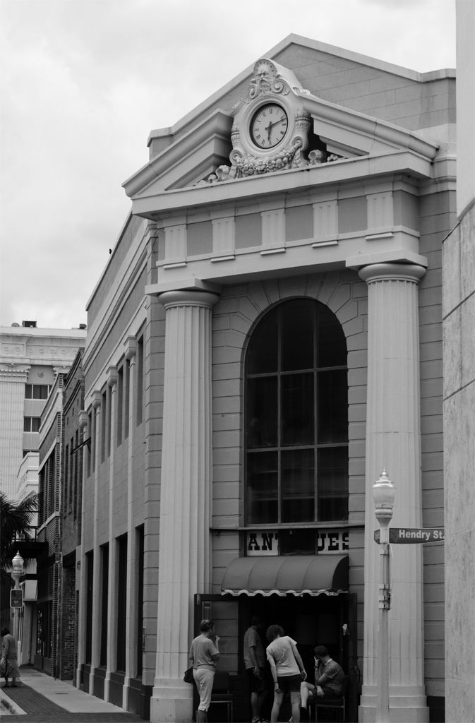 IMAGE: http://i1071.photobucket.com/albums/u520/7D_Sniper/USA%20Nifty%20Fifty/AntiquesStore.jpg