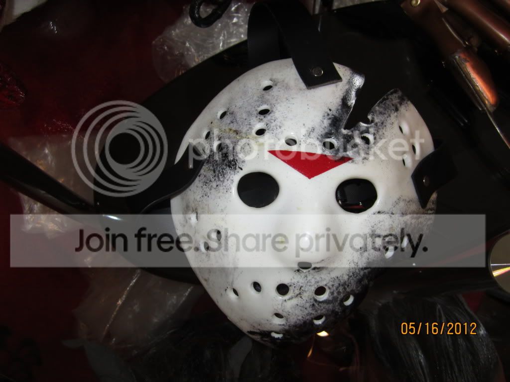 Jason 7 mask.